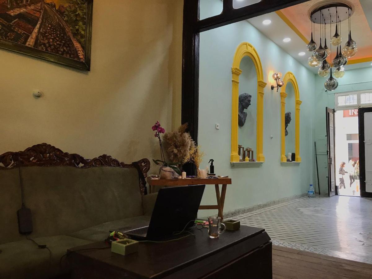 Auberge de jeunesse Titan House à İzmir Extérieur photo