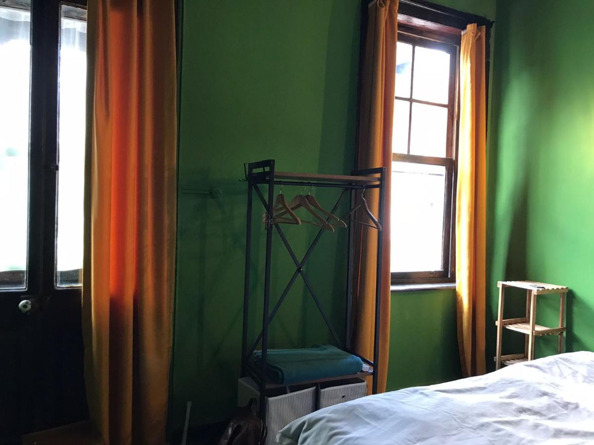 Auberge de jeunesse Titan House à İzmir Extérieur photo