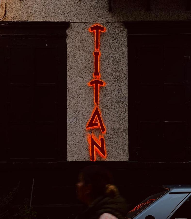 Auberge de jeunesse Titan House à İzmir Extérieur photo